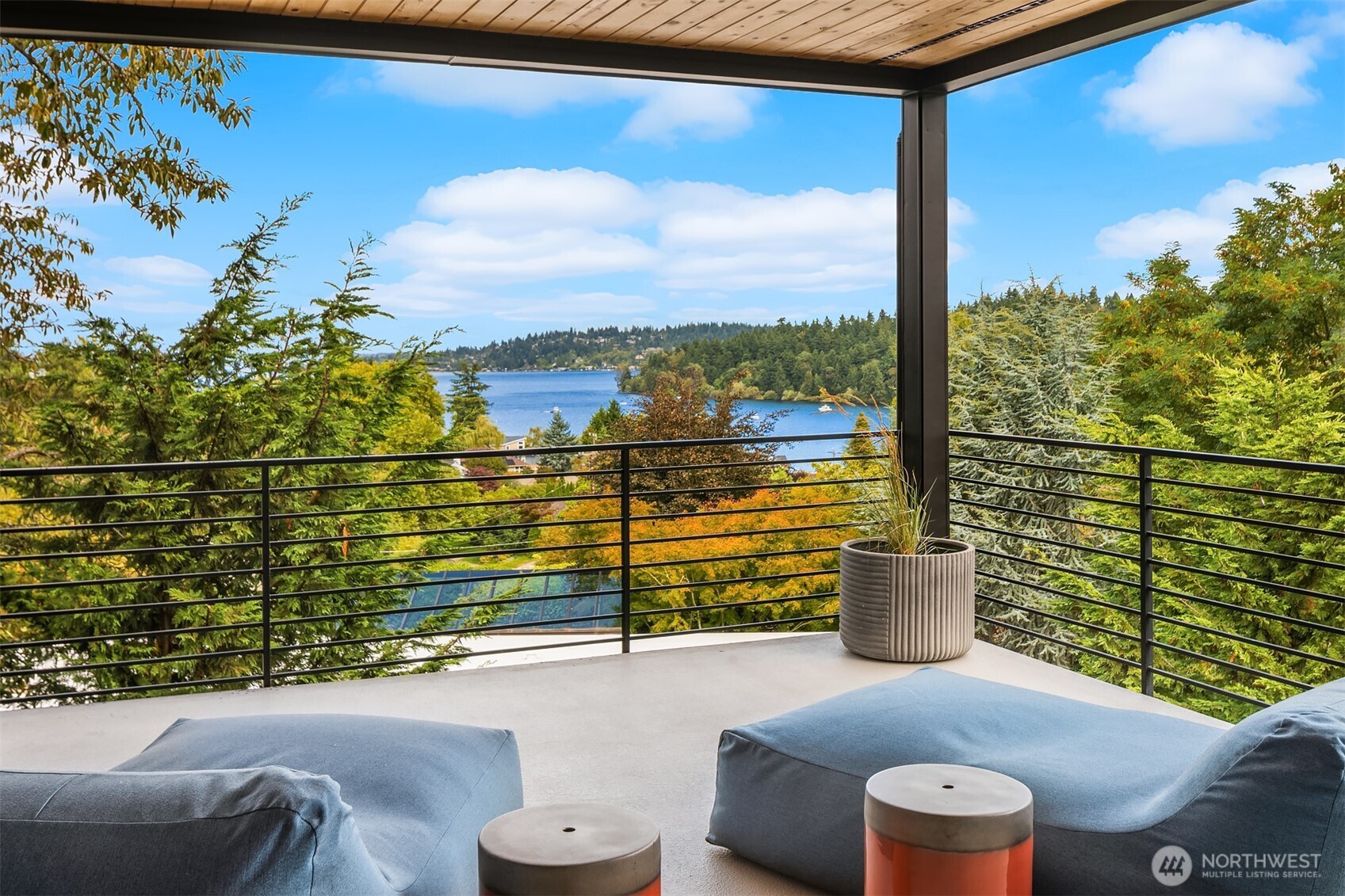 5950 Oakhurst Road South Seattle, WA 98118 - Photo 16 of 39