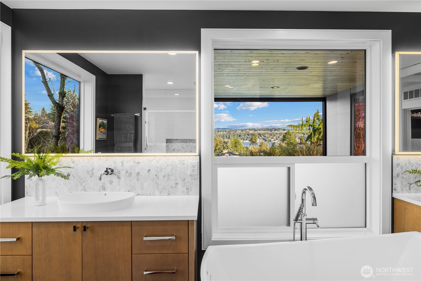 5950 Oakhurst Road South Seattle, WA 98118 - Photo 19 of 39