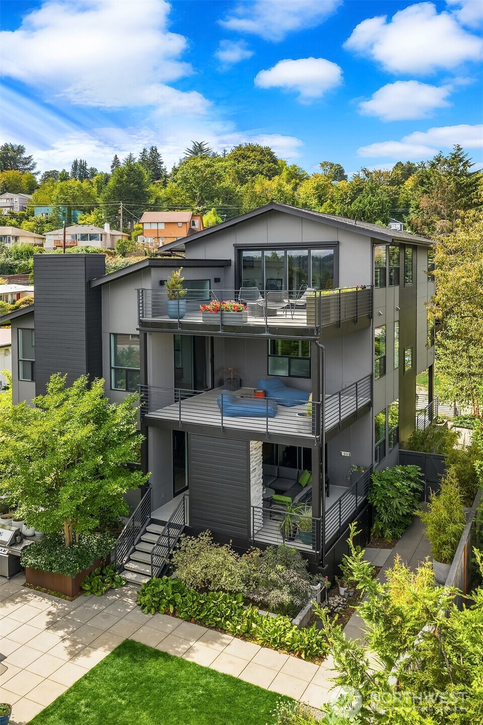 5950 Oakhurst Road South Seattle, WA 98118 - Photo 37 of 39