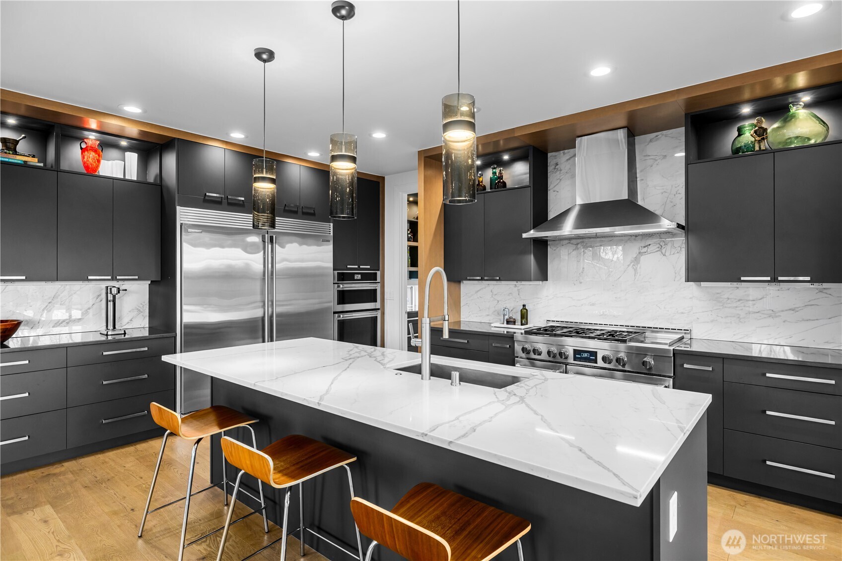 5950 Oakhurst Road South Seattle, WA 98118 - Photo 5 of 39