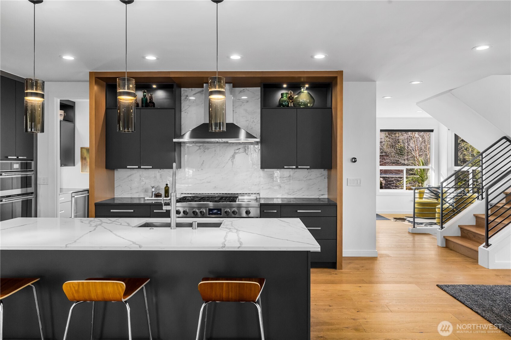 5950 Oakhurst Road South Seattle, WA 98118 - Photo 6 of 39