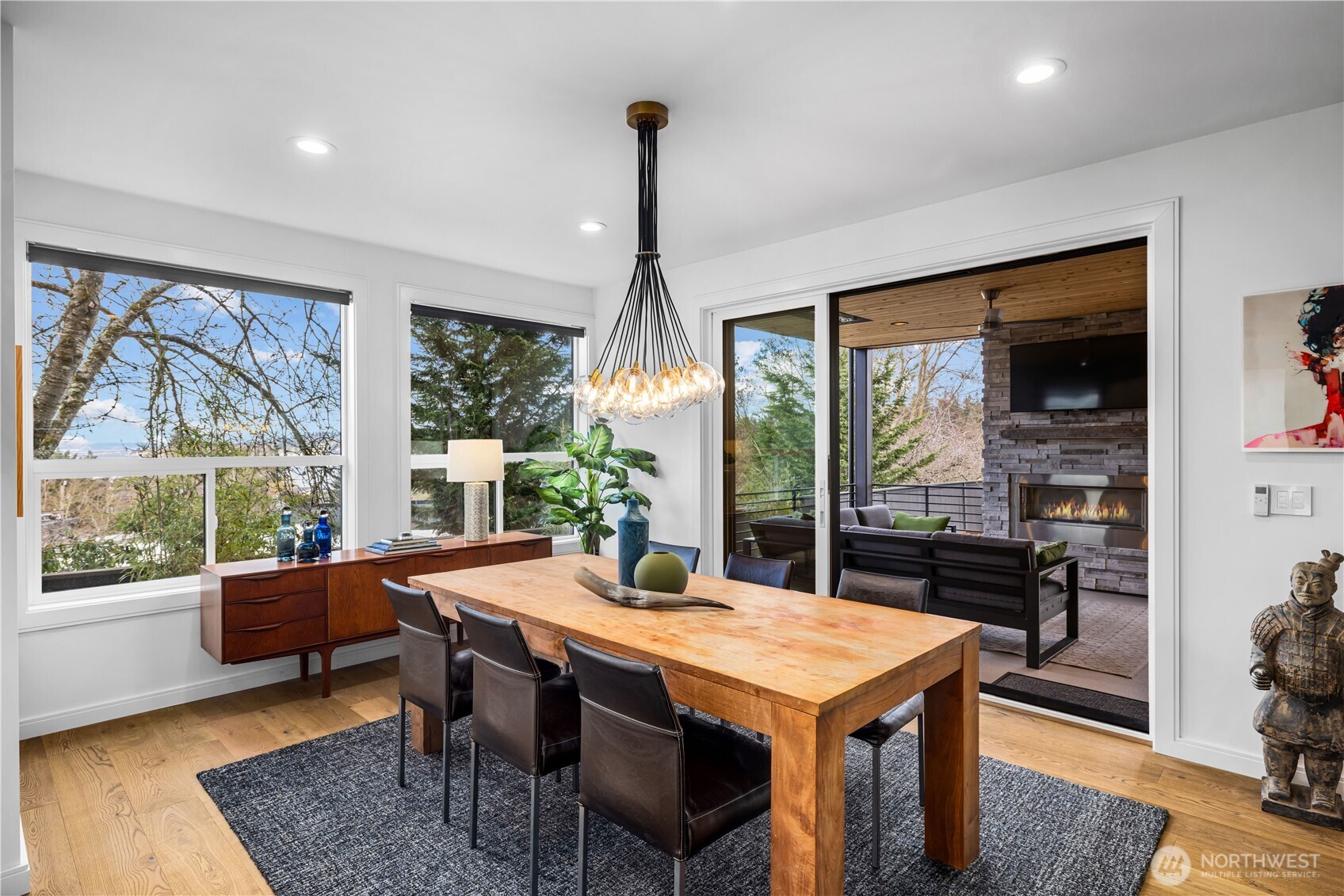 5950 Oakhurst Road South Seattle, WA 98118 - Photo 9 of 39