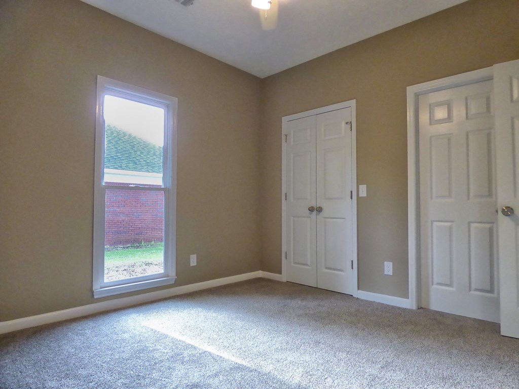 287 Lee Road Opelika, AL 36804 - Photo 16 of 21