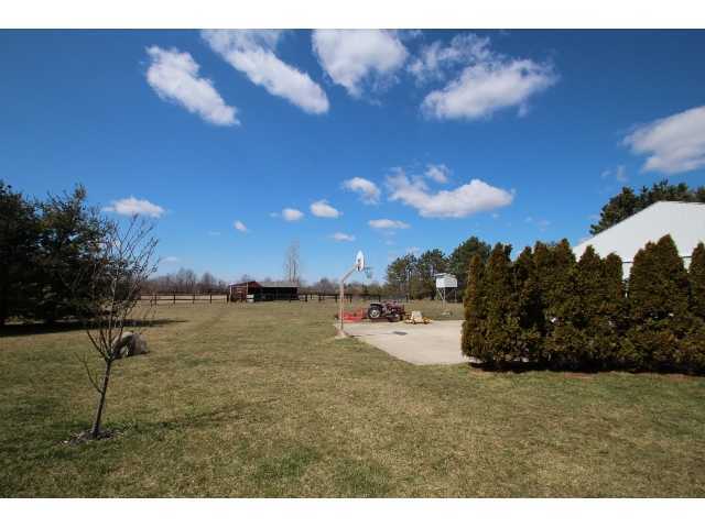 5691 Biggert Road London, OH 43140 - Photo 24 of 25
