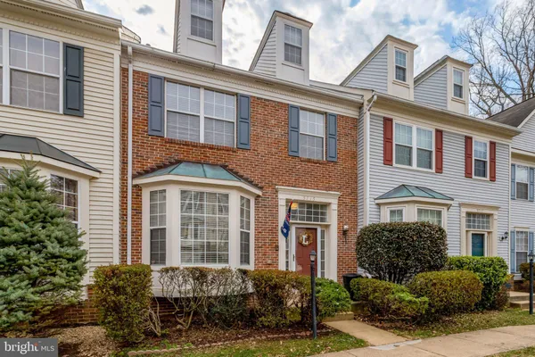 $725,000 | 5715 Clapham Road, Alexandria, VA 22315