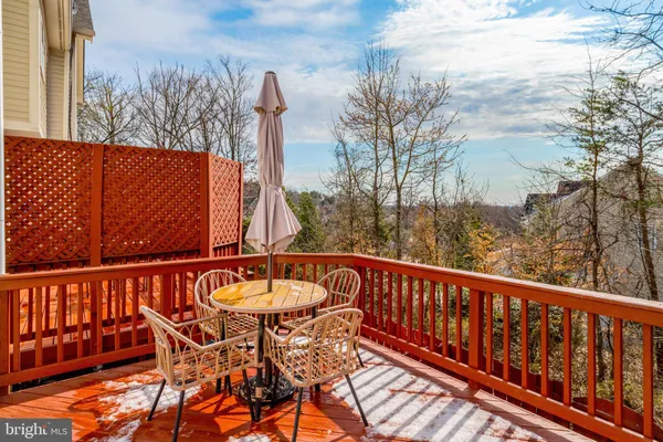 $725,000 | 5715 Clapham Road, Alexandria, VA 22315
