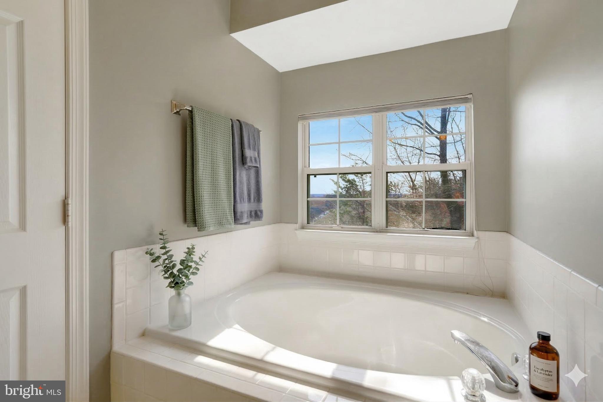 5715 Clapham Road Alexandria, VA 22315 - Photo 21 of 44