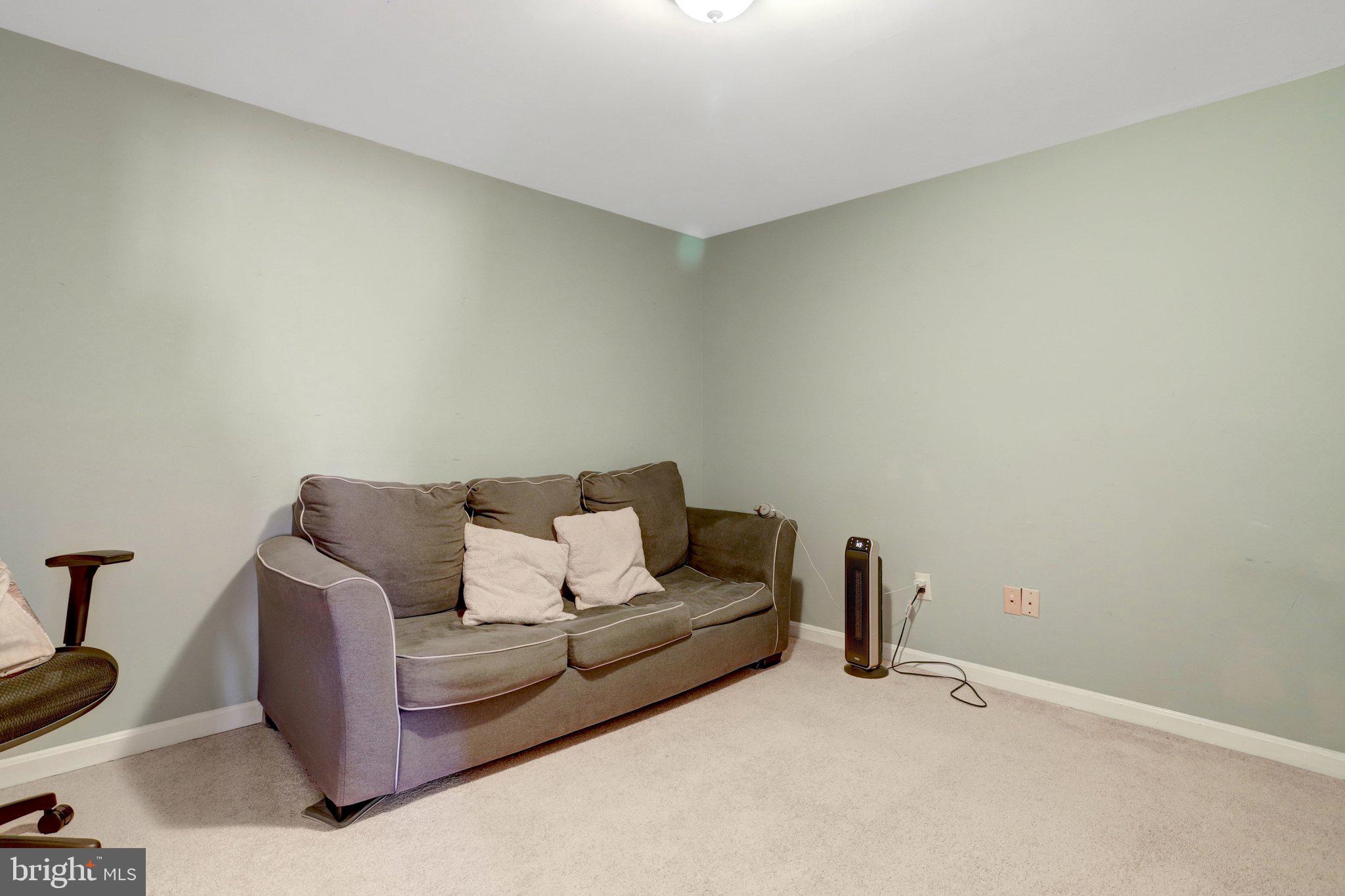 5715 Clapham Road Alexandria, VA 22315 - Photo 32 of 44 4th BR/Den