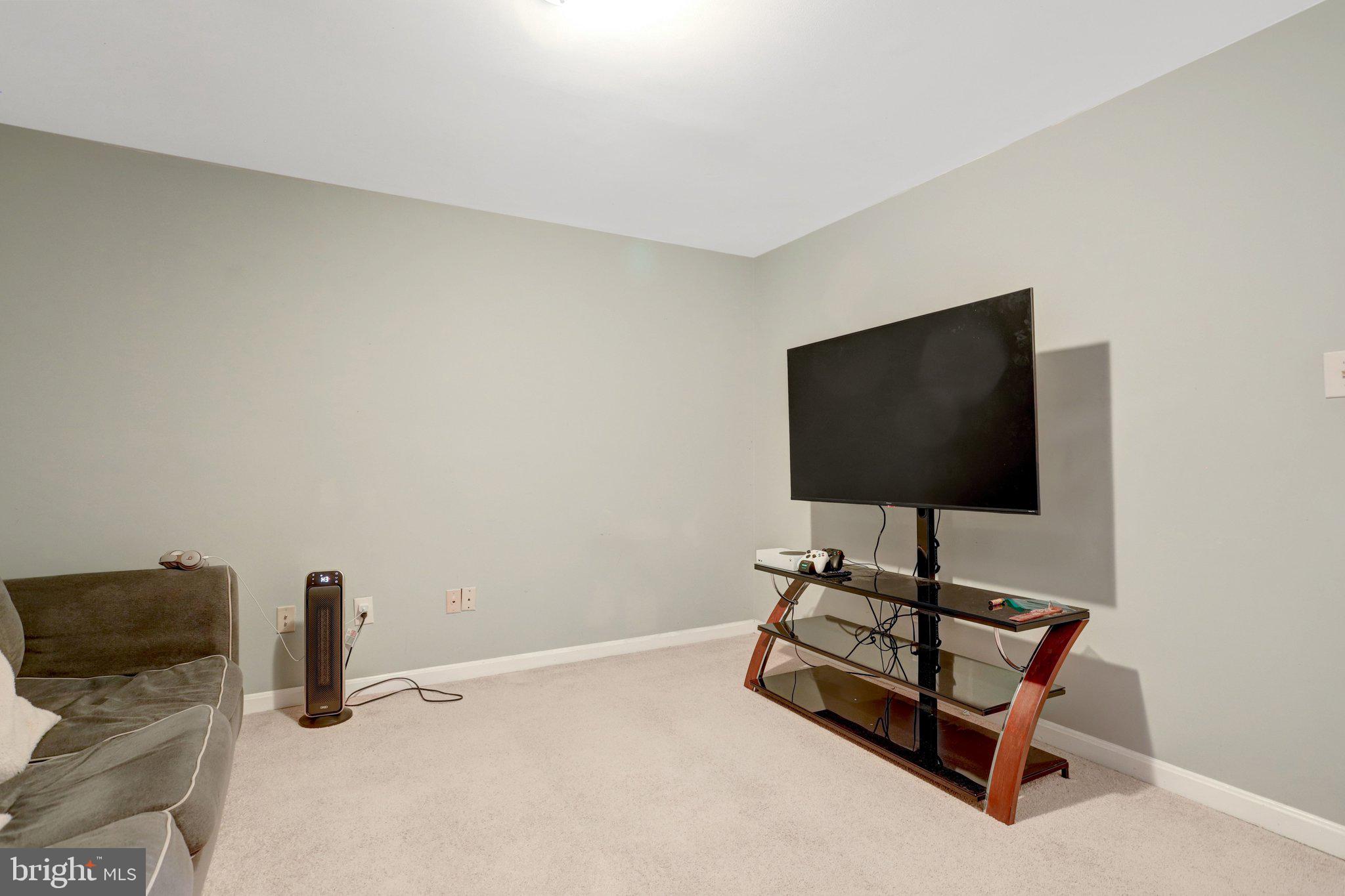 5715 Clapham Road Alexandria, VA 22315 - Photo 33 of 44 4th BR/Den