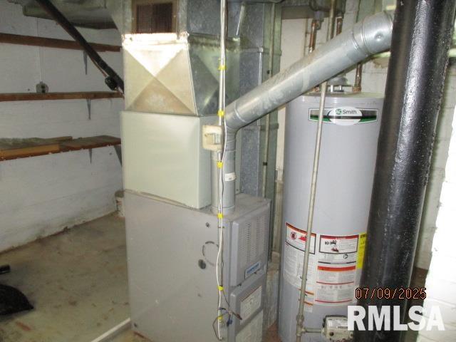 507 Waverly Road Davenport, IA 52804 - Photo 12 of 14 Gallery Image 12