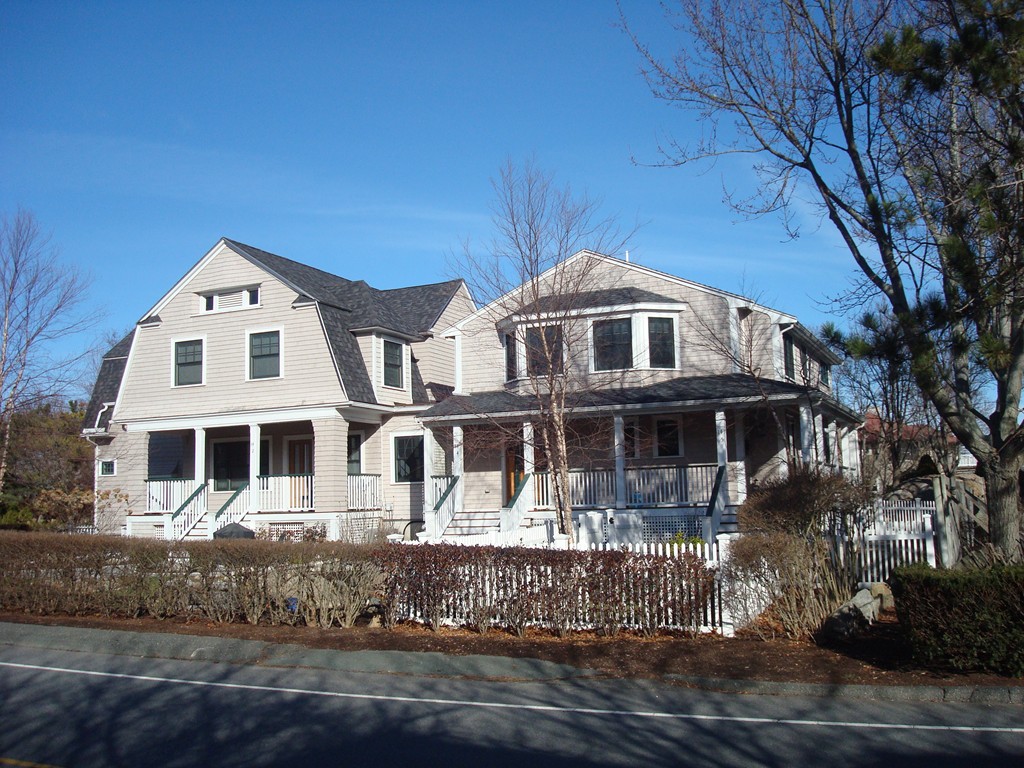 14 Atlantic Road, Unit 5 Gloucester, MA 01930 - Photo 1 of 17 a front view of a house with a yard