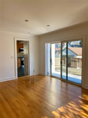 $9,500 | 34 Maplewood Street, Larchmont, NY 10538