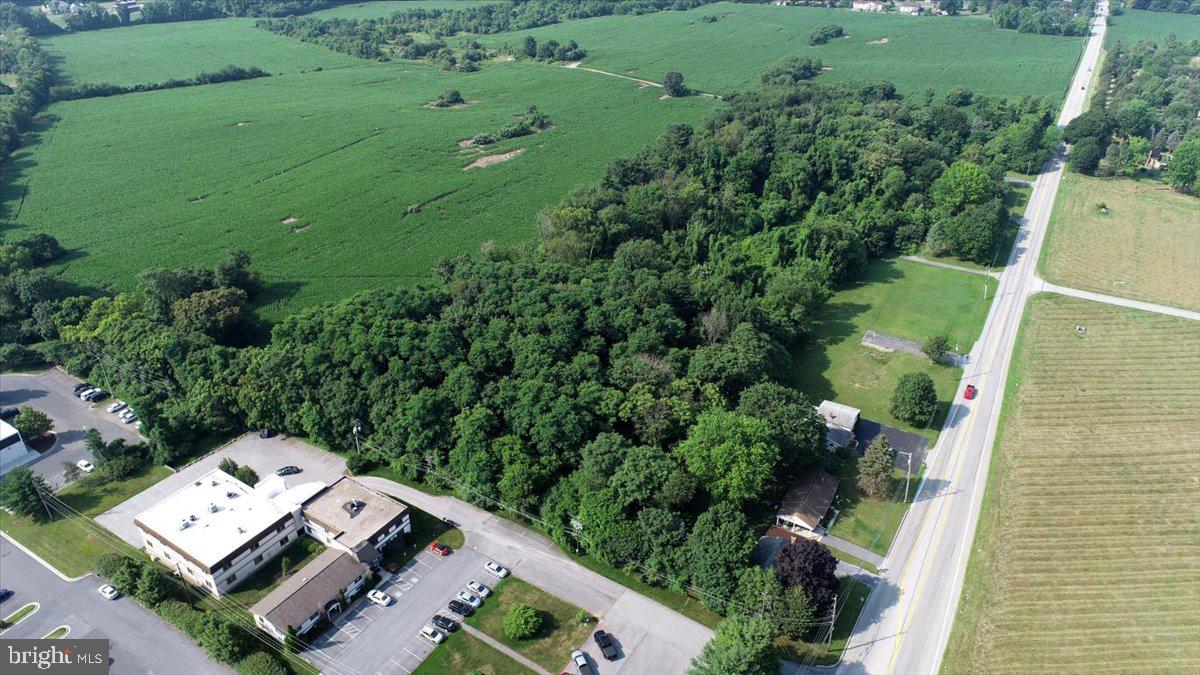 1208 Walnut Bottom Road Carlisle, PA 17015 - Photo 3 of 10 Gallery Image 3