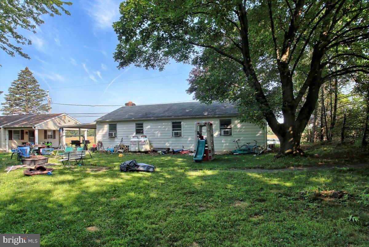 1208 Walnut Bottom Road Carlisle, PA 17015 - Photo 5 of 10 Gallery Image 5