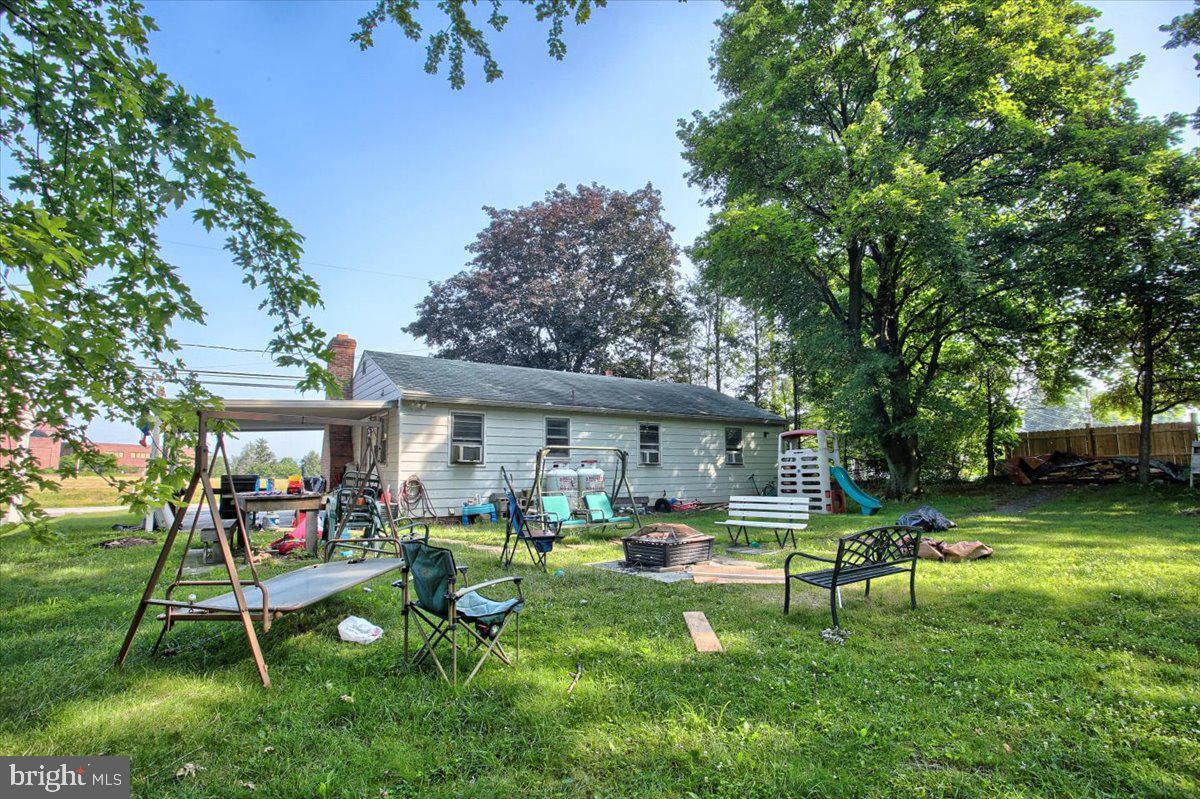 1208 Walnut Bottom Road Carlisle, PA 17015 - Photo 7 of 10 Gallery Image 7