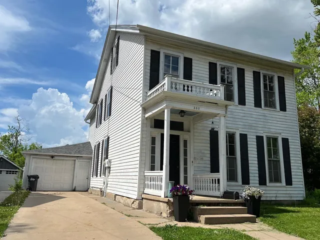 $254,000 | 303 Park Avenue, Galena, IL 61036