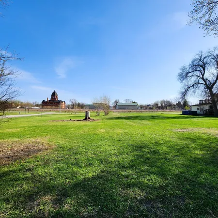 $39,900 | 602 East Willow Avenue, Olivia, MN 56277