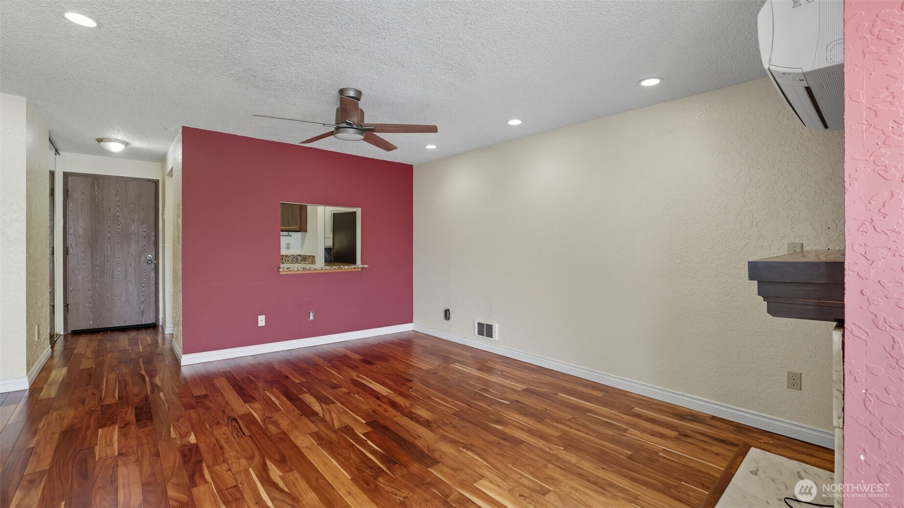 437 Williams Avenue North, Unit 201 Renton, WA 98057 - Photo 7 of 21