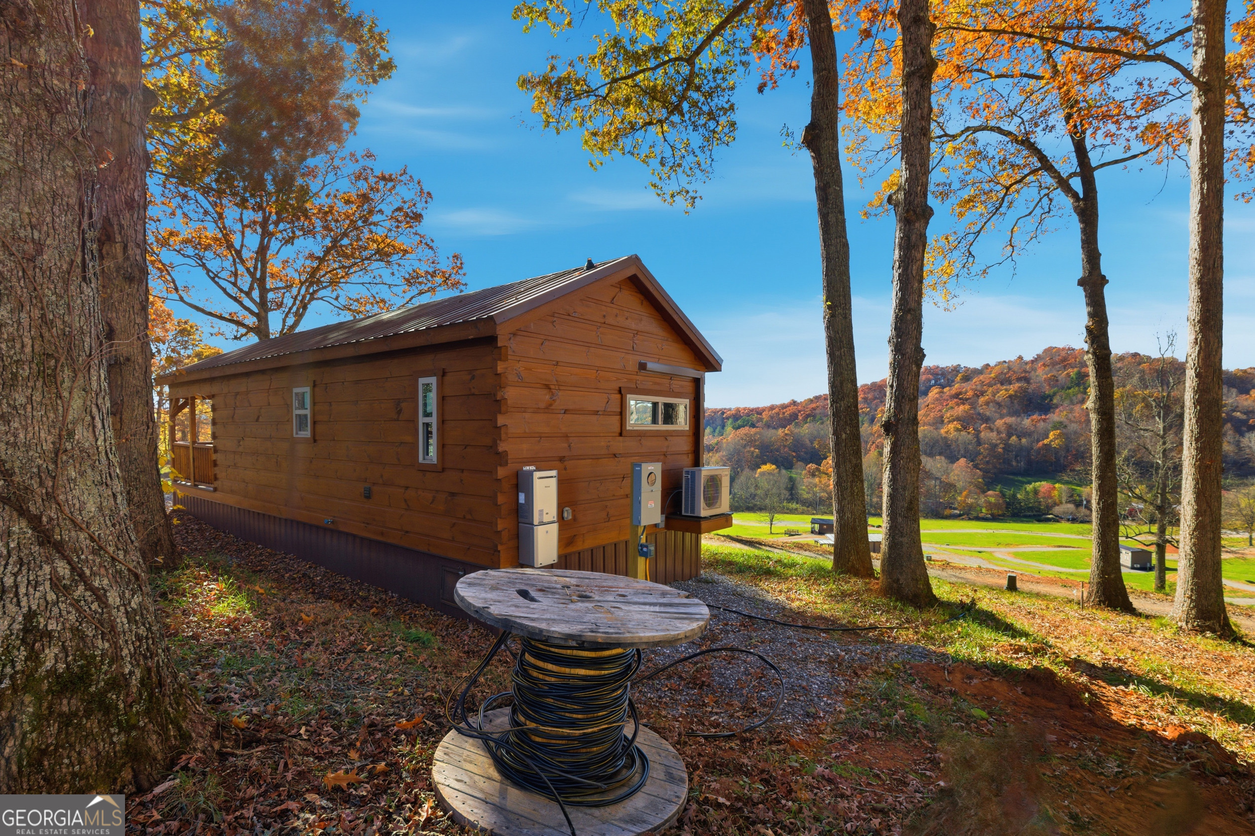 527 Saunders Road Franklin, NC 28734 - Photo 4 of 17