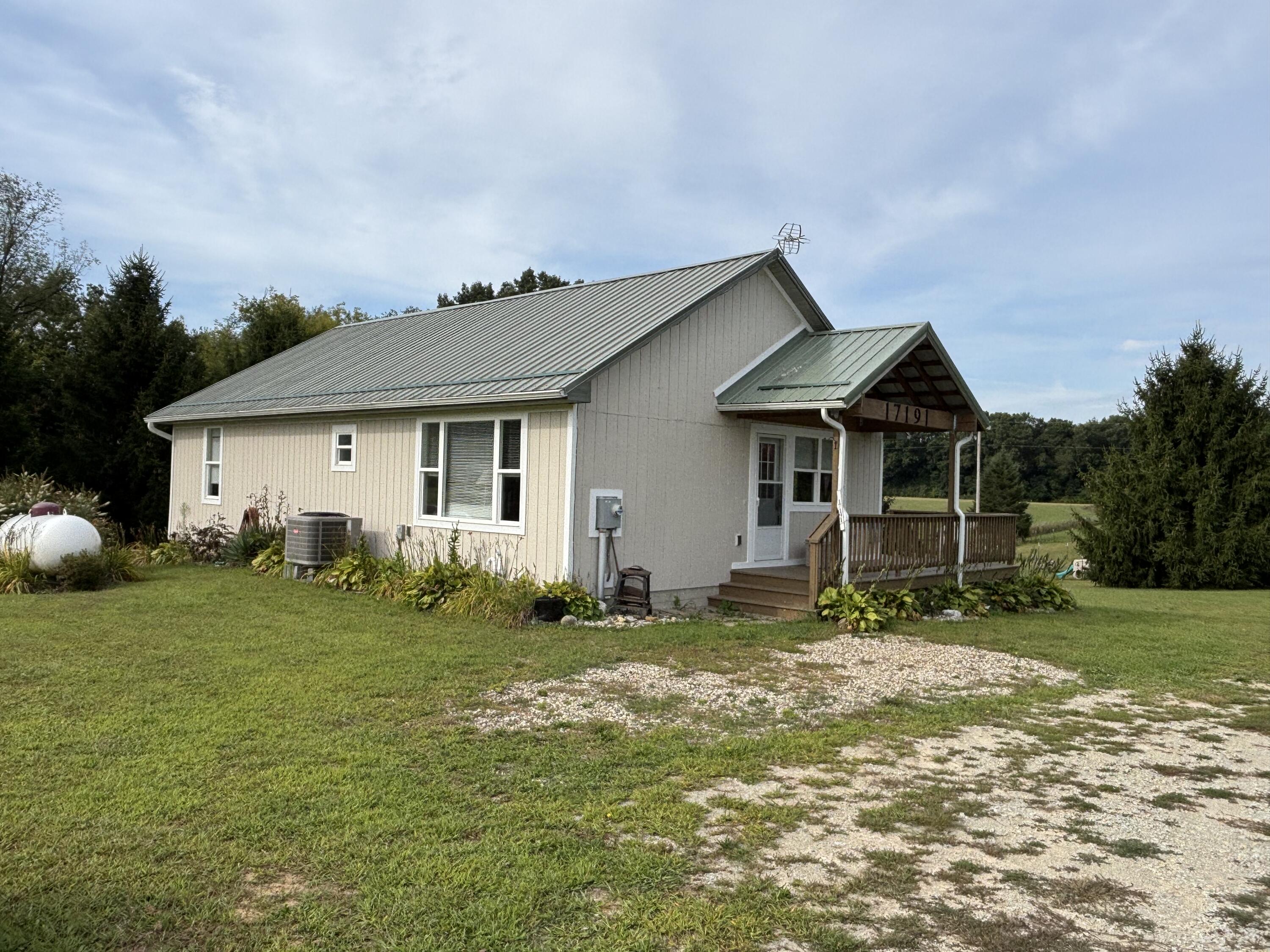 17191 Cotherman Lake Road Three Rivers, MI 49093 - Photo 3 of 18 IMG_4845