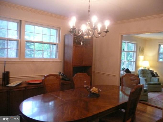 303 Springloch Road Silver Spring, MD 20904 - Photo 5 of 25 Diningroom Between Kitchen and Livingroom