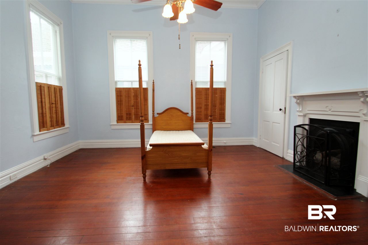 1121 Old Shell Road Mobile, AL 36604 - Photo 14 of 36