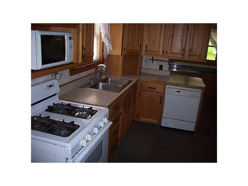 261 Gastown Road Shelocta, PA 15774 - Photo 4 of 14 Kitchen.