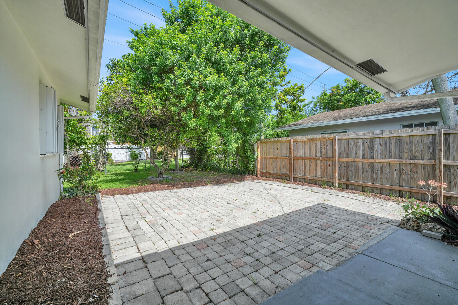 22229 Southwest 65th Terrace Boca Raton, FL 33428 - Photo 20 of 26 23_Image_23_mls
