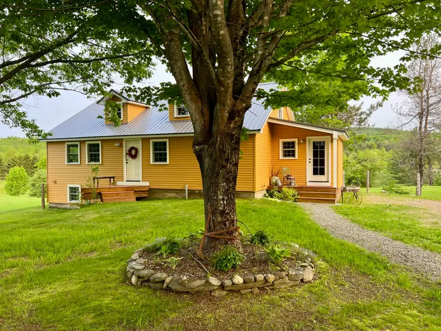 $398,000 | 1260 Moosehead Trail Highway, Jackson, ME 04921