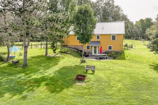 $398,000 | 1260 Moosehead Trail Highway, Jackson, ME 04921