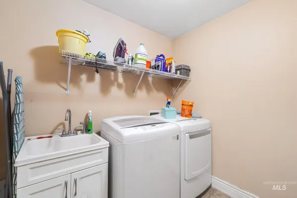 $1,399,000 | 3625 North 2000 West, Rexburg, ID 83440