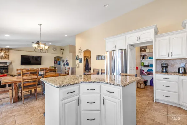$1,399,000 | 3625 North 2000 West, Rexburg, ID 83440