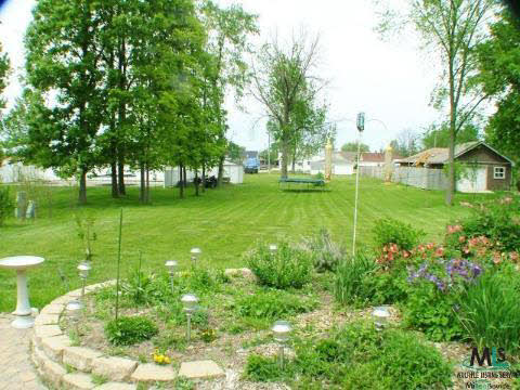 5417 East Nathan Sterling Heights, MI 48310 - Photo 3 of 8 630201-2.JPG