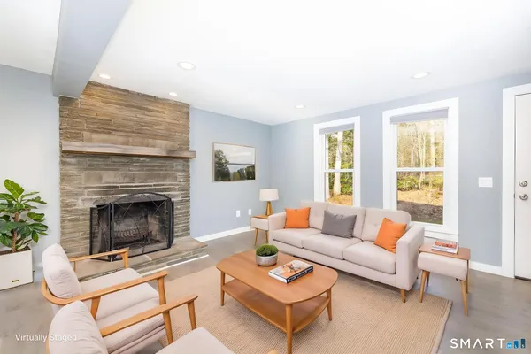 $342,000 | 33 Pinewoods Drive, Barkhamsted, CT 06063