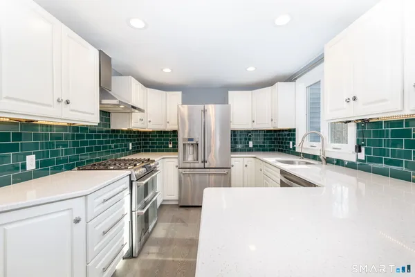 $342,000 | 33 Pinewoods Drive, Barkhamsted, CT 06063