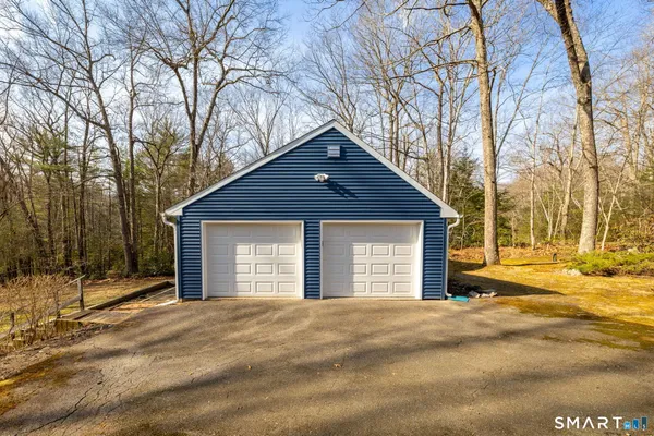 $342,000 | 33 Pinewoods Drive, Barkhamsted, CT 06063
