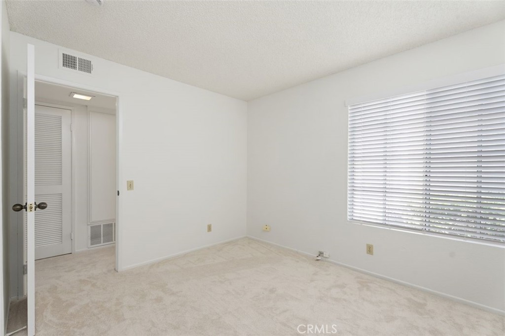 34 Exeter Irvine, CA 92612 - Photo 21 of 39