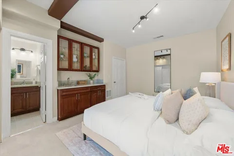 $1,750,000 | 657 South Avenue 61, Los Angeles, CA 90042