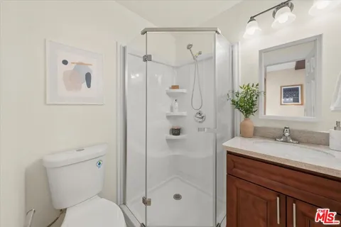 $1,750,000 | 657 South Avenue 61, Los Angeles, CA 90042