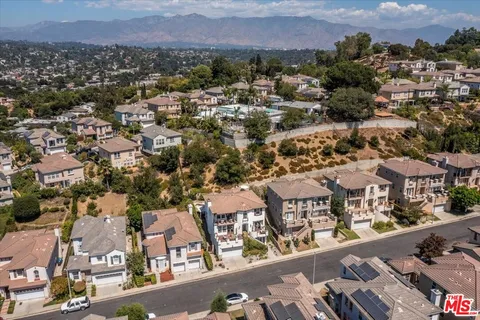 $1,750,000 | 657 South Avenue 61, Los Angeles, CA 90042