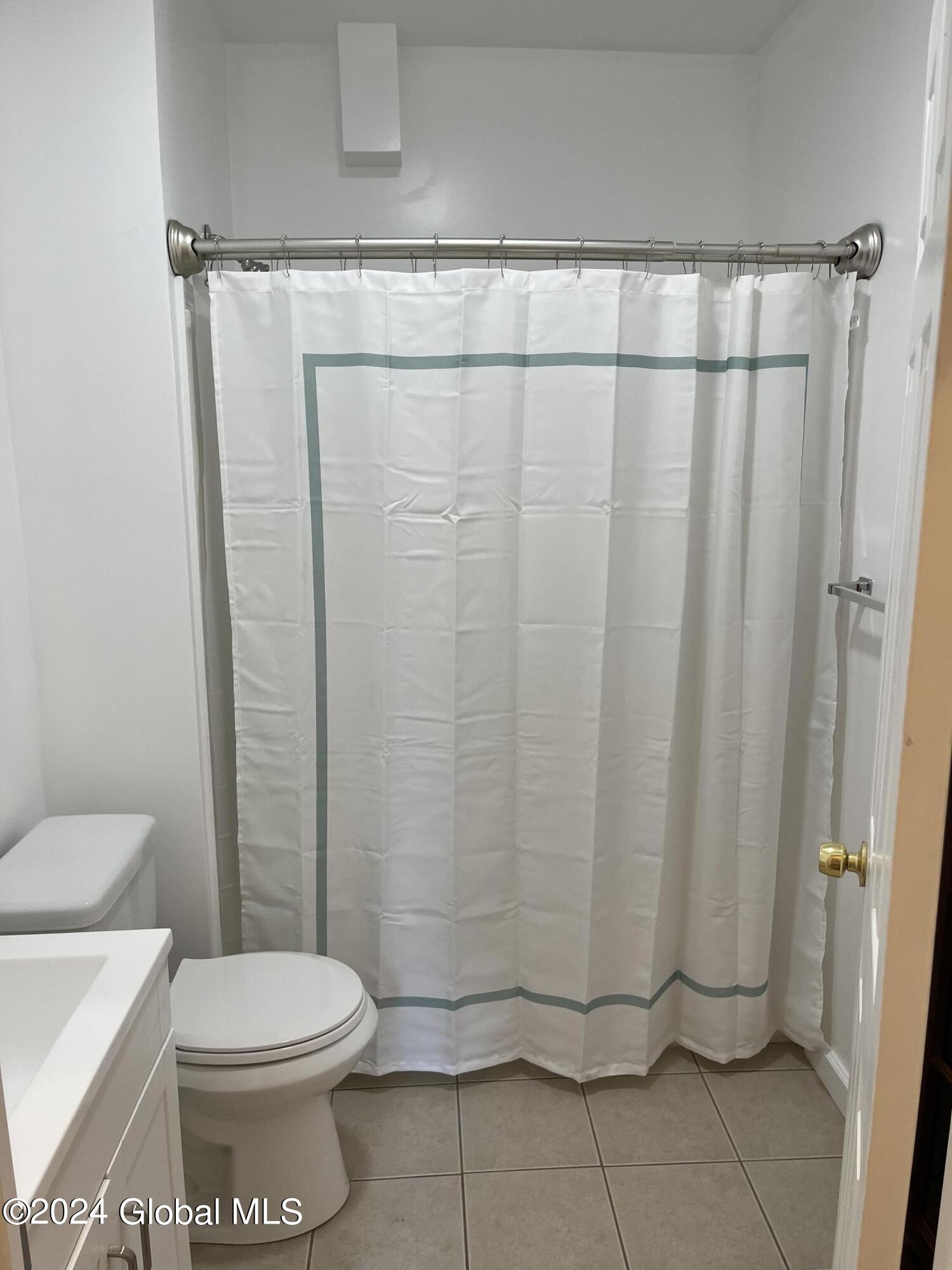 365 3rd Street, Unit THIRD Troy, NY 12180 - Photo 11 of 12 IMG_1370 (1)