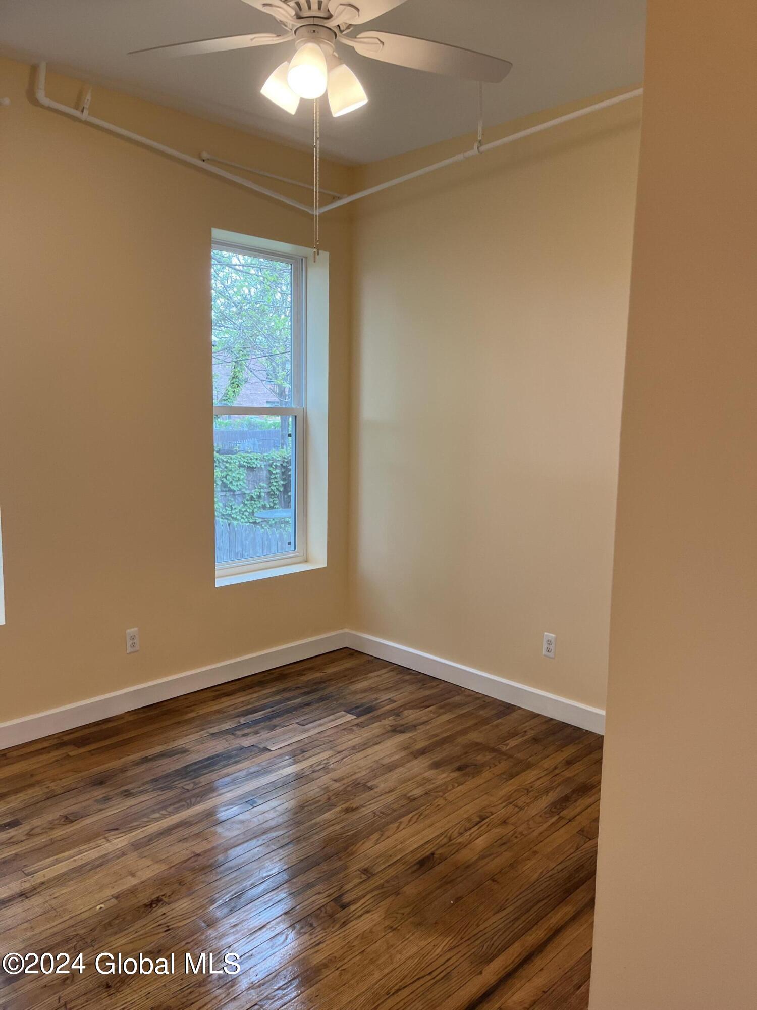 365 3rd Street, Unit THIRD Troy, NY 12180 - Photo 5 of 12 IMG_1369 (1)