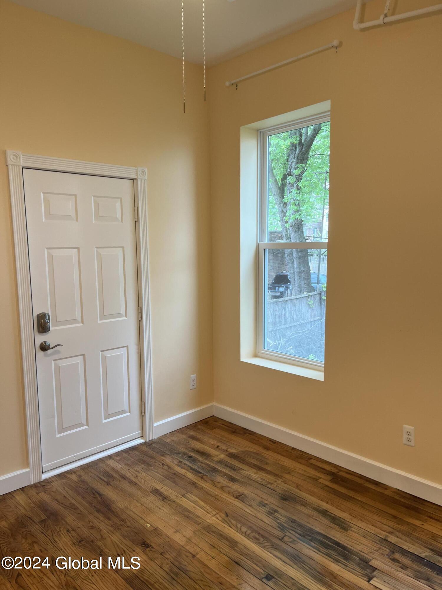 365 3rd Street, Unit THIRD Troy, NY 12180 - Photo 10 of 12 IMG_1368 (1)