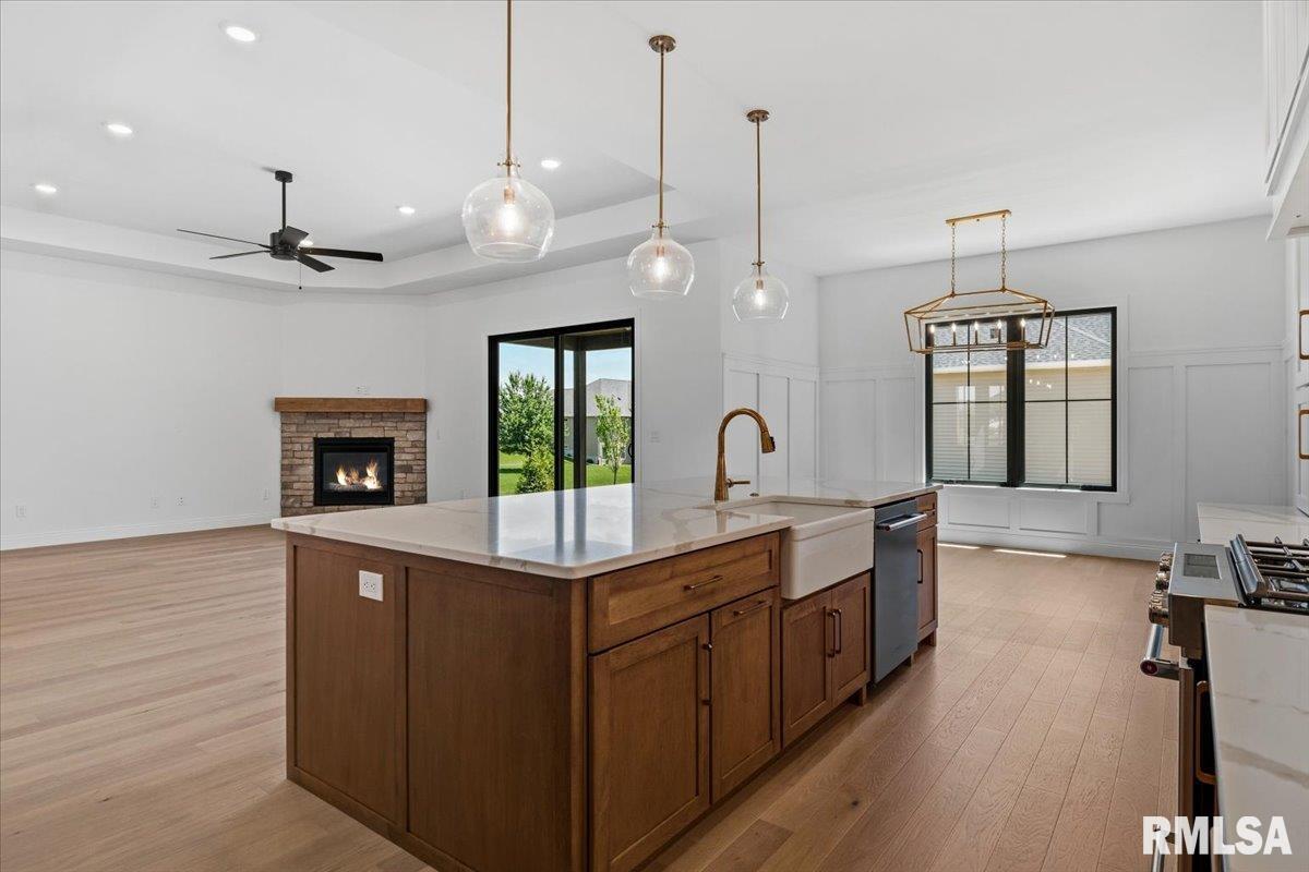 4712 Berkshire Crossing Springfield, IL 62711 - Photo 13 of 59