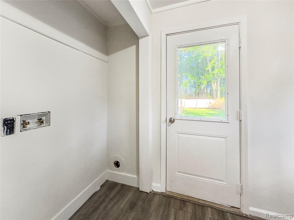 2372 Meadow Street Flushing, MI 48433 - Photo 14 of 17