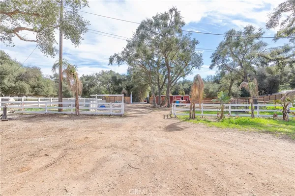 $1,200,000 | 17358 Highway 67, Ramona, CA 92065