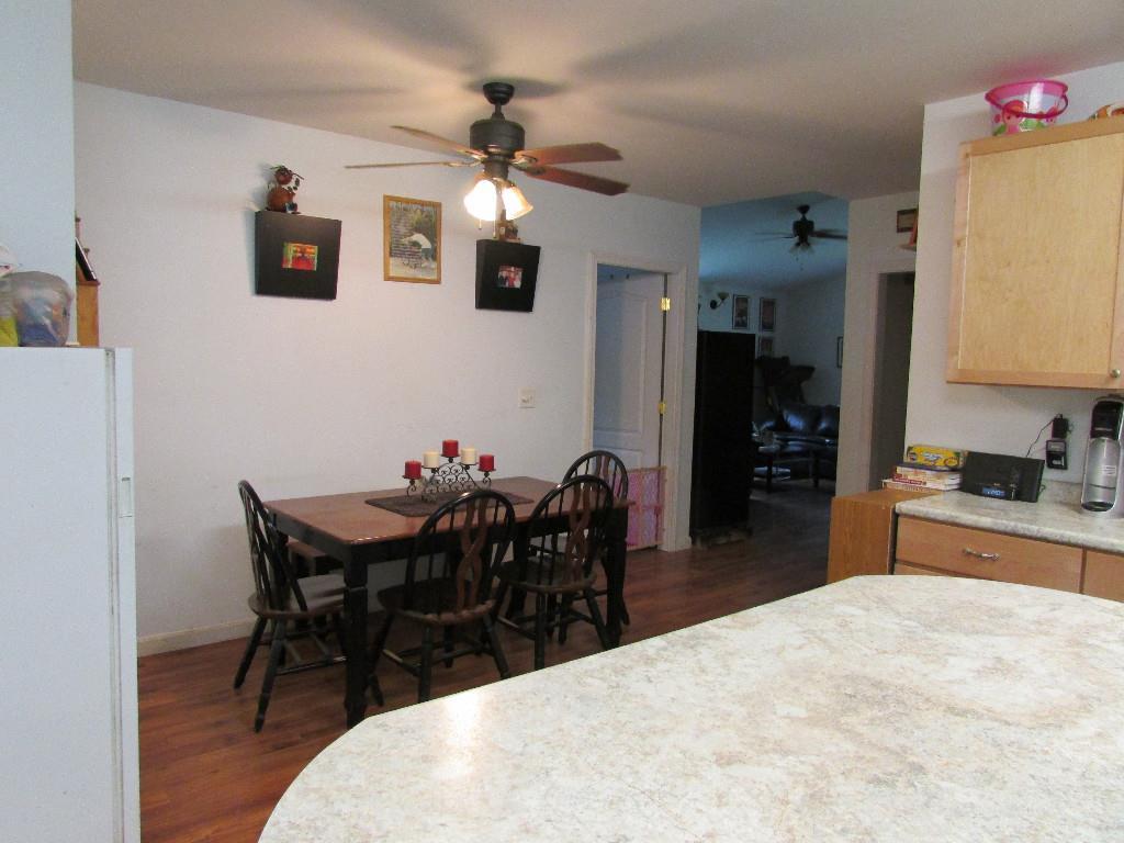 241 New Vineyard Road Farmington, ME 04938 - Photo 3 of 15 Dining area