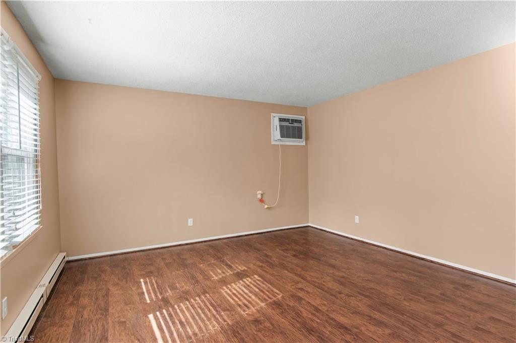 241 Kingstree Road King, NC 27021 - Photo 5 of 22