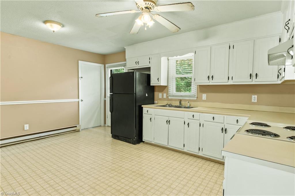 241 Kingstree Road King, NC 27021 - Photo 8 of 22
