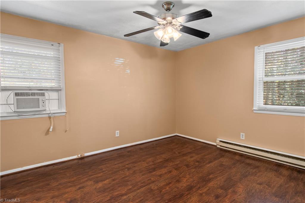 241 Kingstree Road King, NC 27021 - Photo 10 of 22